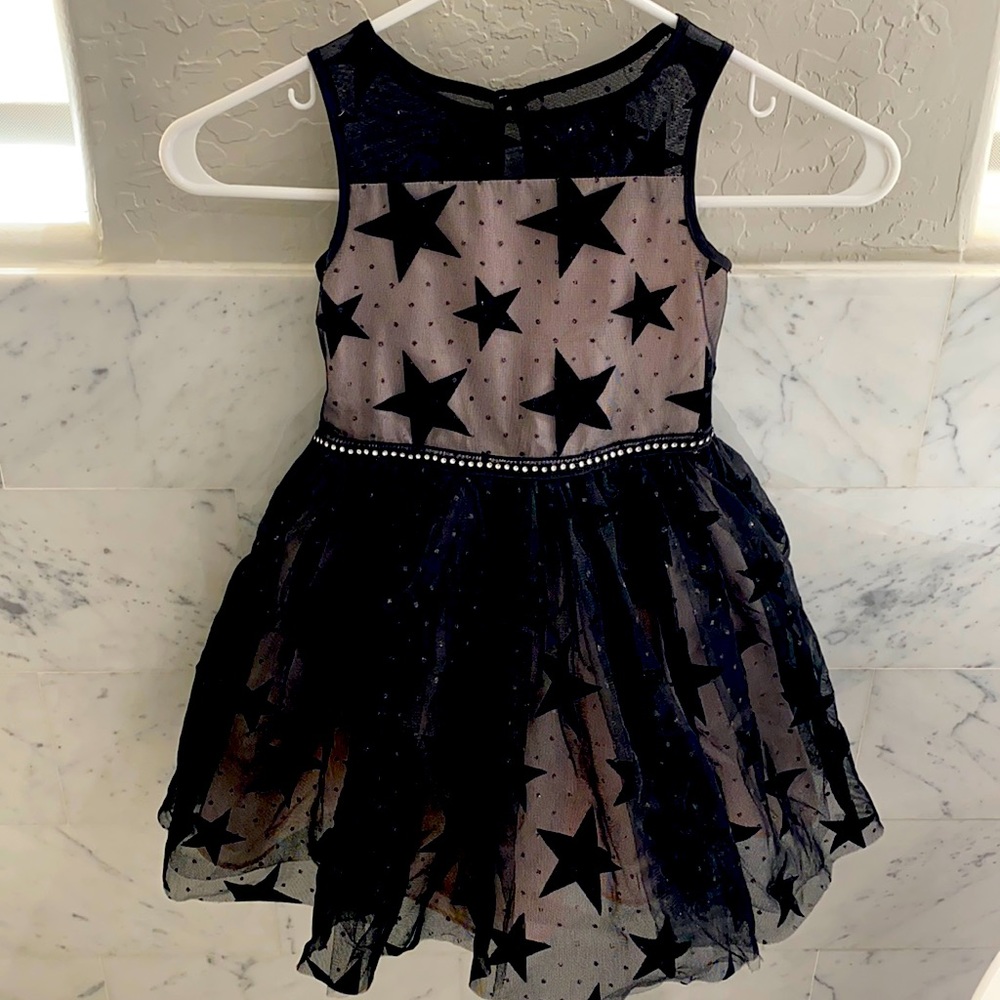 Pippa & Julie girls size 4 dress